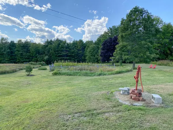 Hermon, ME 04401,275 Newburgh RD