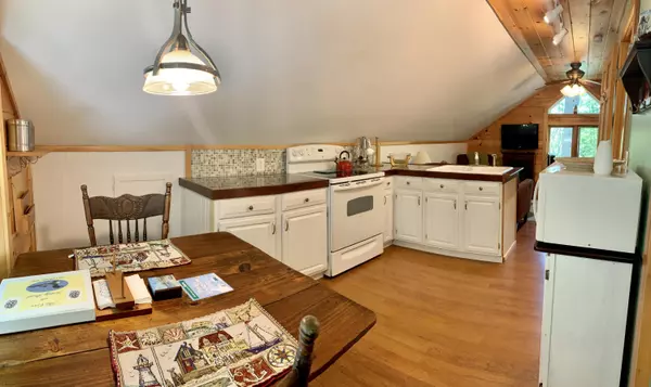 Orland, ME 04472,92 Conary WAY