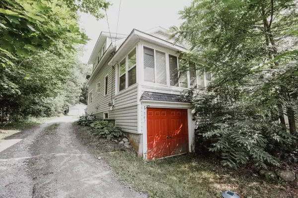 Hampden, ME 04444,547 Main RD N