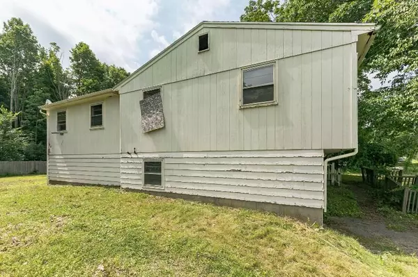 Kittery, ME 03904,23 Manson RD