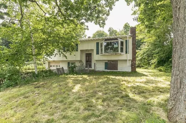 Kittery, ME 03904,23 Manson RD