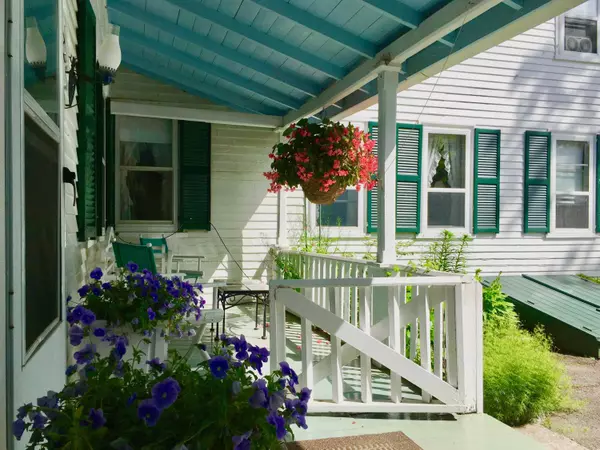 Mount Desert, ME 04660,1 Oak Hill RD