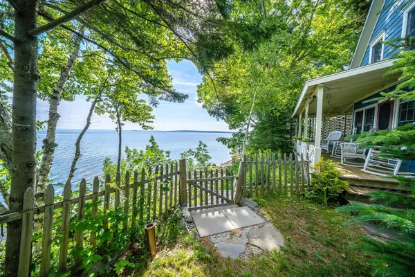 Northport, ME 04849,754 Shore RD