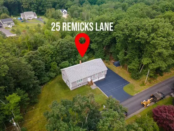 25 Remicks LN, Kittery, ME 03904