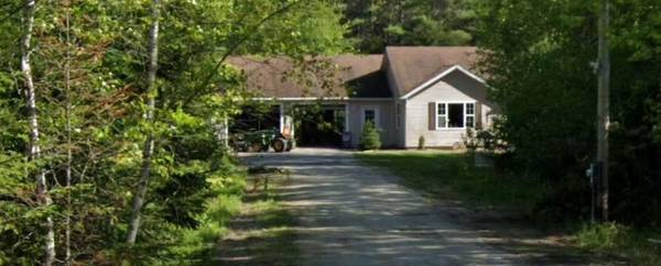 68 Rabbit RD, Durham, ME 04222