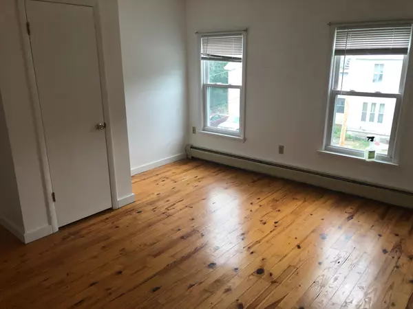 Gardiner, ME 04345,35 Maple ST