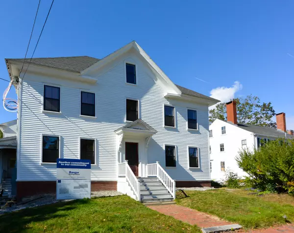 Saco, ME 04072,372 Main ST #203