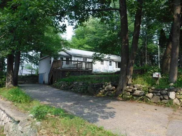 41 Fourth ST, Mexico, ME 04257