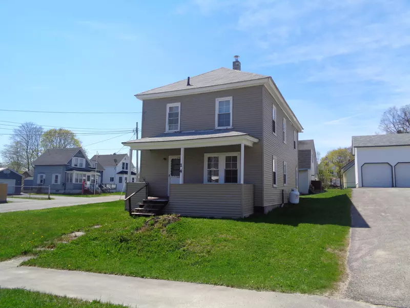 14 Elm ST, East Millinocket, ME 04430