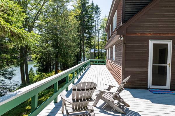 18 Upper Rich Cove RD, Harpswell, ME 04079