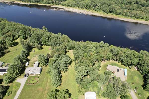 512 Riverside DR, Eddington, ME 04428