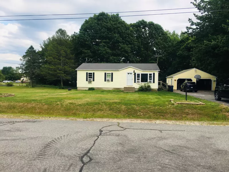 4 Michelle WAY, Saco, ME 04072