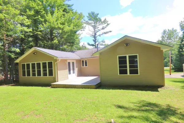 32 Pine Tree RD, Brewer, ME 04412