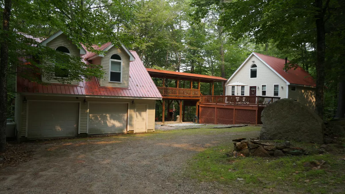 Naples, ME 04055,12 Sleepy Hollow RD