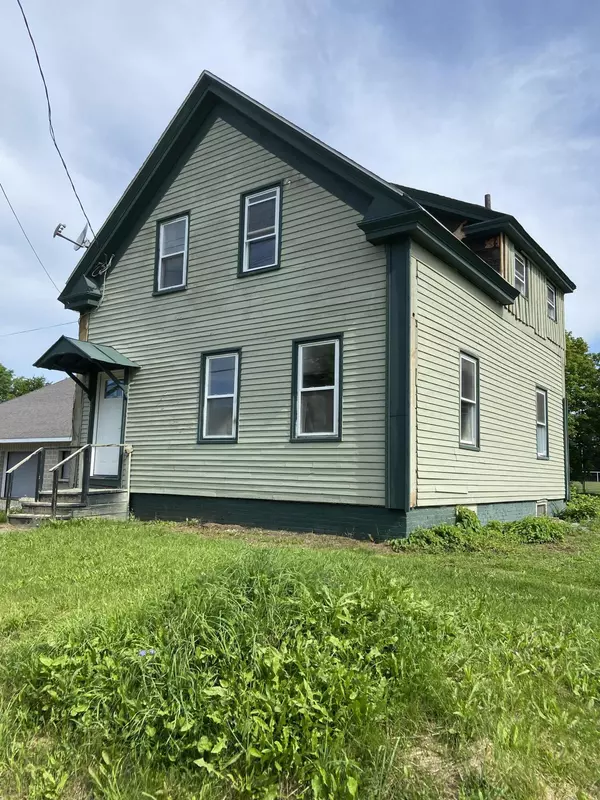 113 Western AVE, Waterville, ME 04901