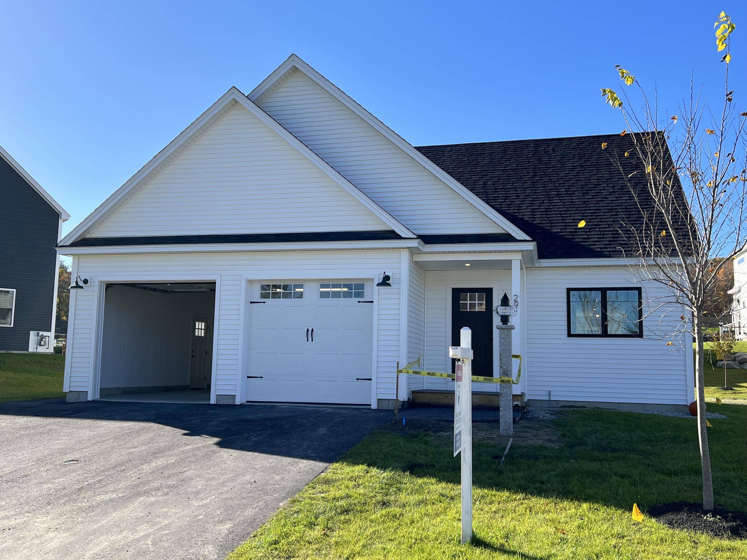 29 Bluebird TRL #8, Falmouth, ME 04105