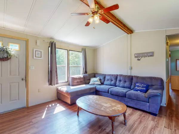 Sidney, ME 04330,21 Sawtelle DR