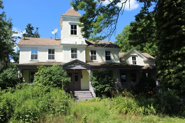 31 Main ST, Sedgwick, ME 04676