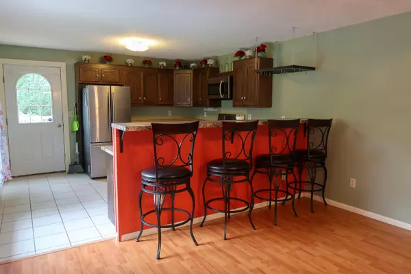 Sidney, ME 04330,2189 Middle RD