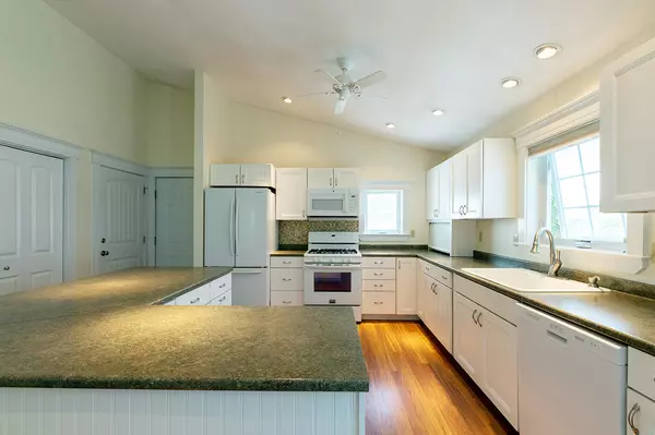 Rockport, ME 04856,23 Cabana DR #23