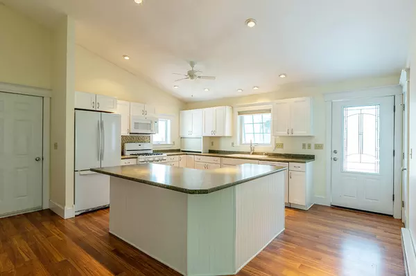 Rockport, ME 04856,23 Cabana DR #23