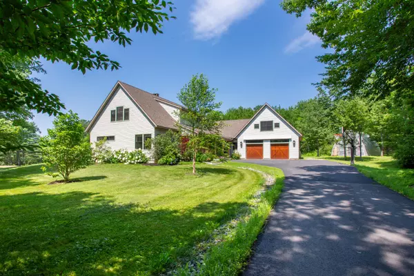 Freeport, ME 04032,17 Bailey Farm RD