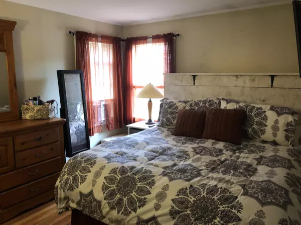 Waterville, ME 04901,42 Ridge RD