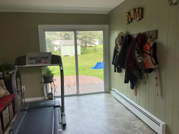 Waterville, ME 04901,42 Ridge RD