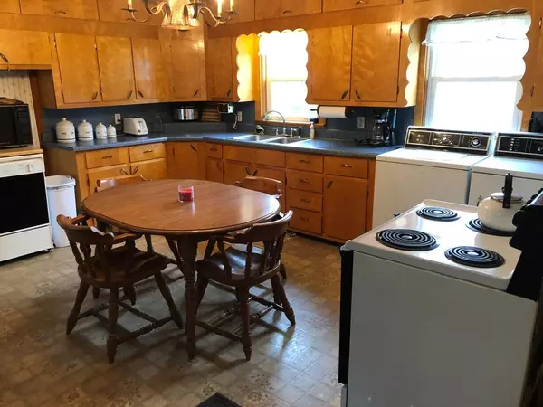 Drew Plt, ME 04497,79 Main ST