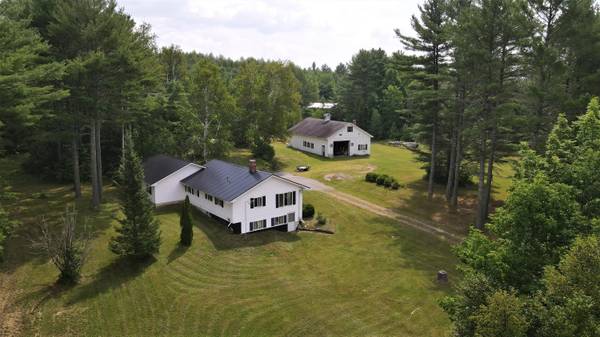 618 E Dover RD, Dover-foxcroft, ME 04426