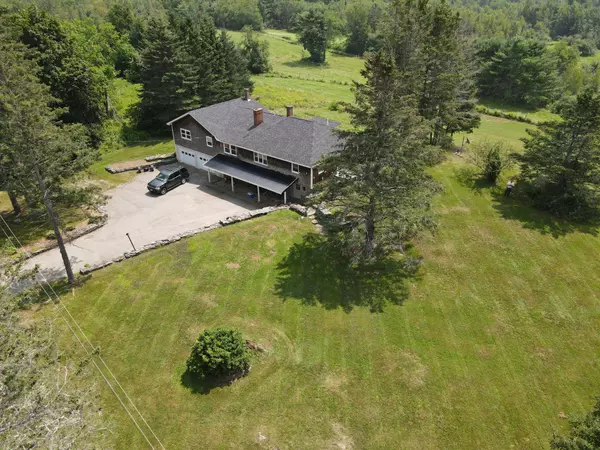 Newburgh, ME 04444,352 Chapman RD