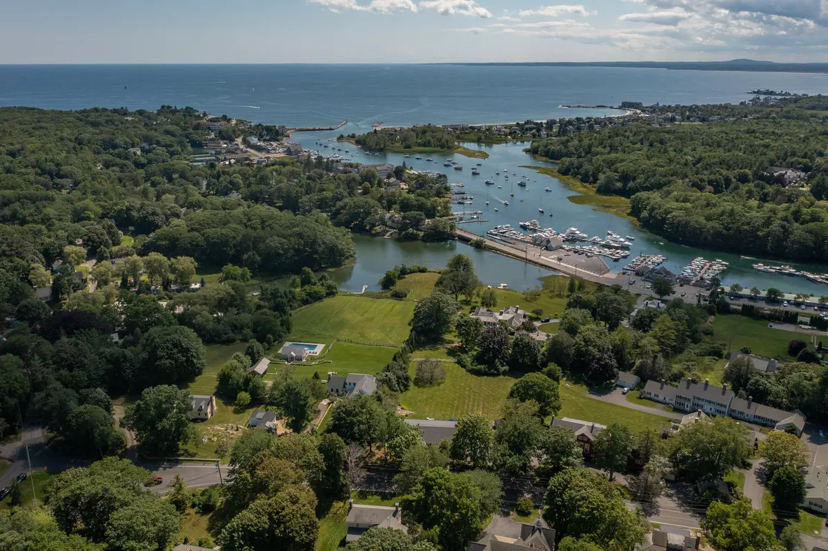 Kennebunkport, ME 04046,53 Maine ST