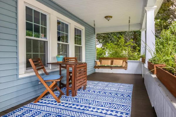 Saco, ME 04072,15 Locke ST