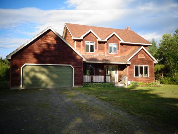 876 Bangor RD, Dover-foxcroft, ME 04426