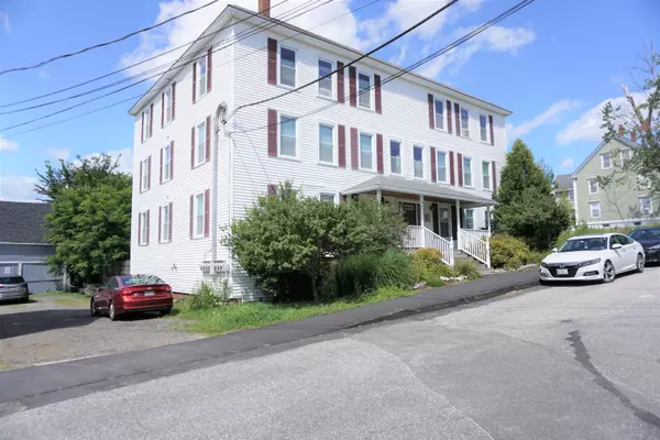 Brunswick, ME 04011,20 Oak ST #1