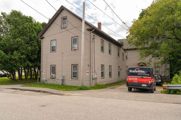 44-46 Riverside ST, Lewiston, ME 04240