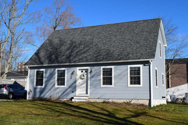 25 Tarratine ST, Castine, ME 04421