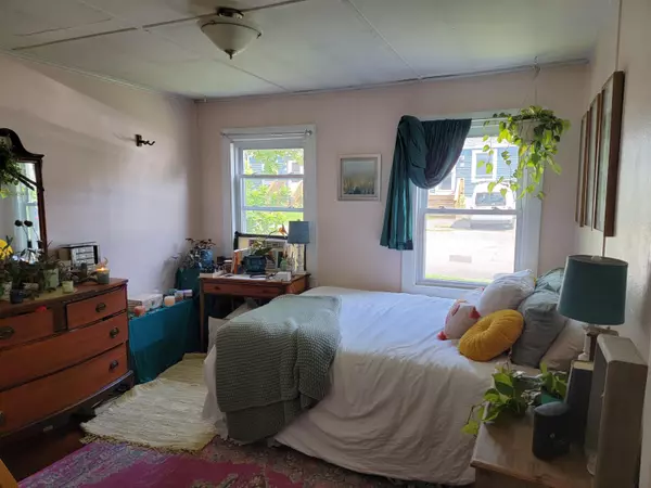 Kittery, ME 03904,20-22 Halstead ST