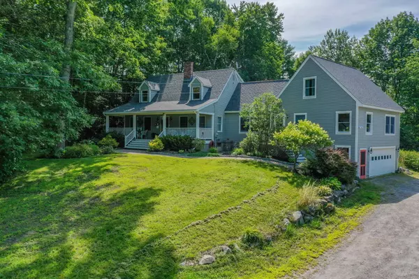 5 Pemberly DR, Windham, ME 04062