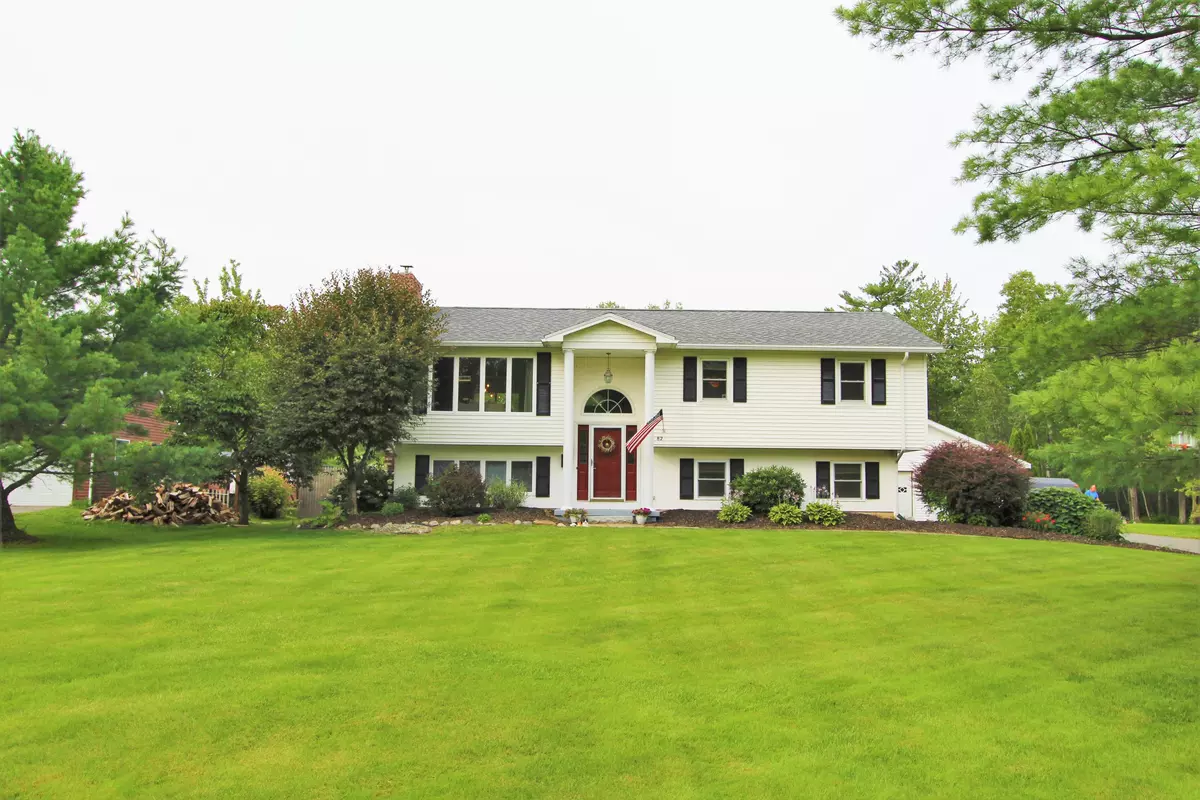 Brewer, ME 04412,82 Canterbury RD