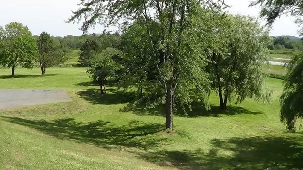 Brewer, ME 04412,112 Green Point RD