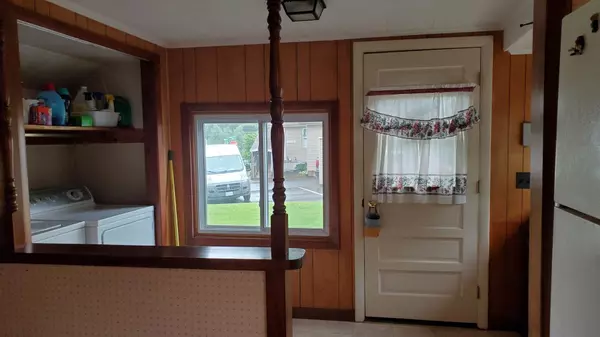 Waterville, ME 04901,172 Carver ST