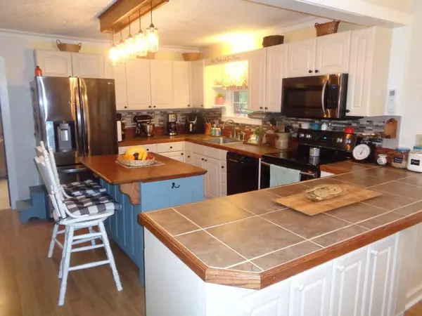 Brewer, ME 04412,34 Pendleton ST