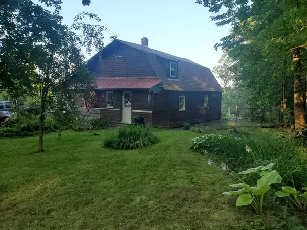 90 Blodgett RD, Pittston, ME 04345