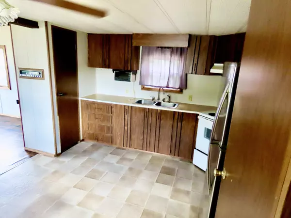 Millinocket, ME 04462,421 Kelley Mobile Home Park