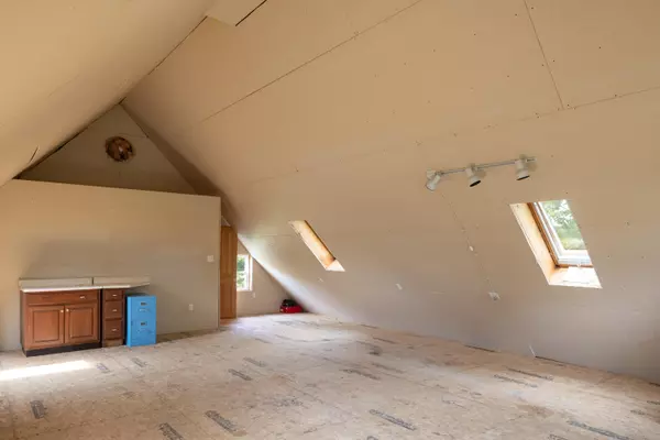 Warren, ME 04864,1319 Oyster River RD