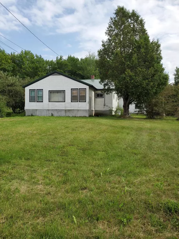 Lincoln, ME 04457,668 W Broadway