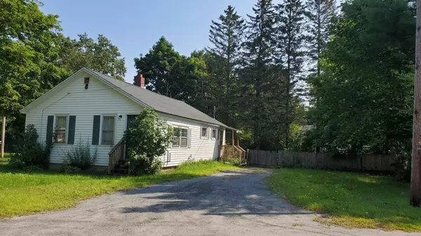 79 Russell RD, Skowhegan, ME 04976