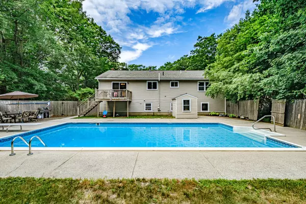 Portland, ME 04103,137 Ray ST