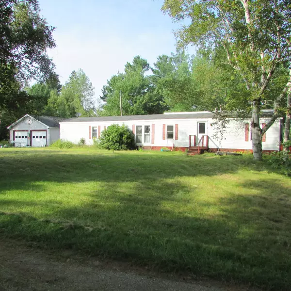 6 Moon DR, Fletchers Landing Twp, ME 04605
